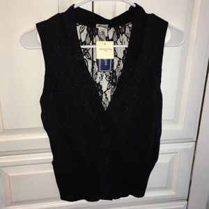 F21 Heritage black shimmer vest, floral back NWT